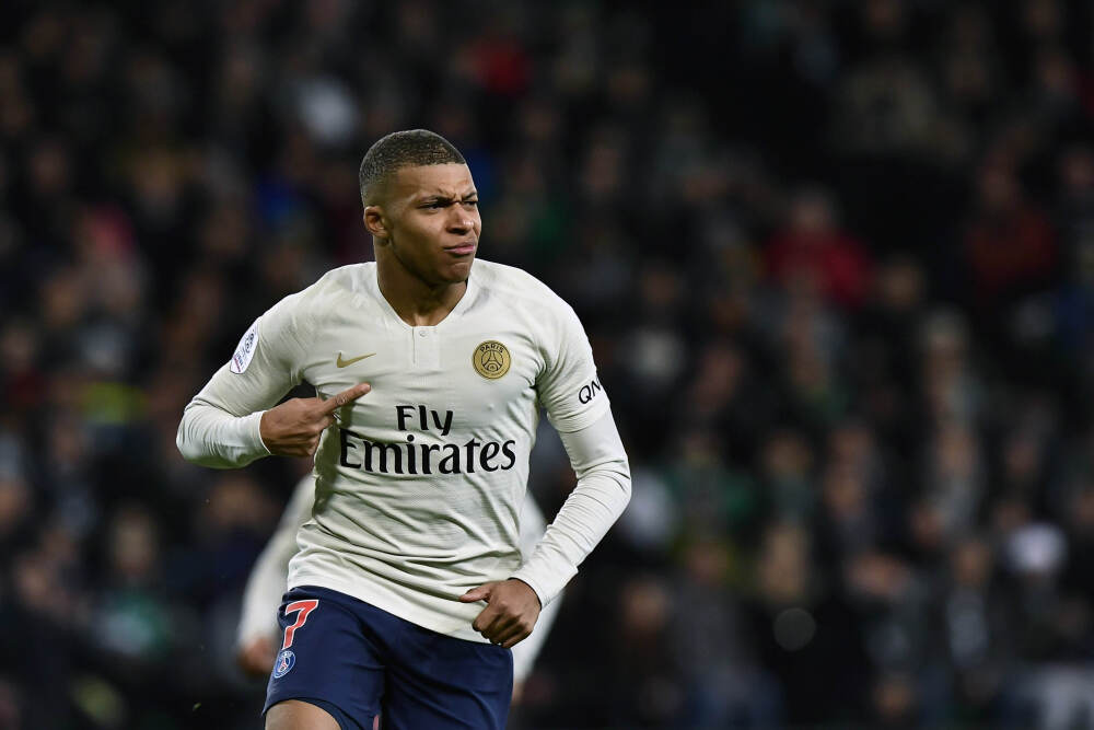 让青年教师潜心科研、安心育人